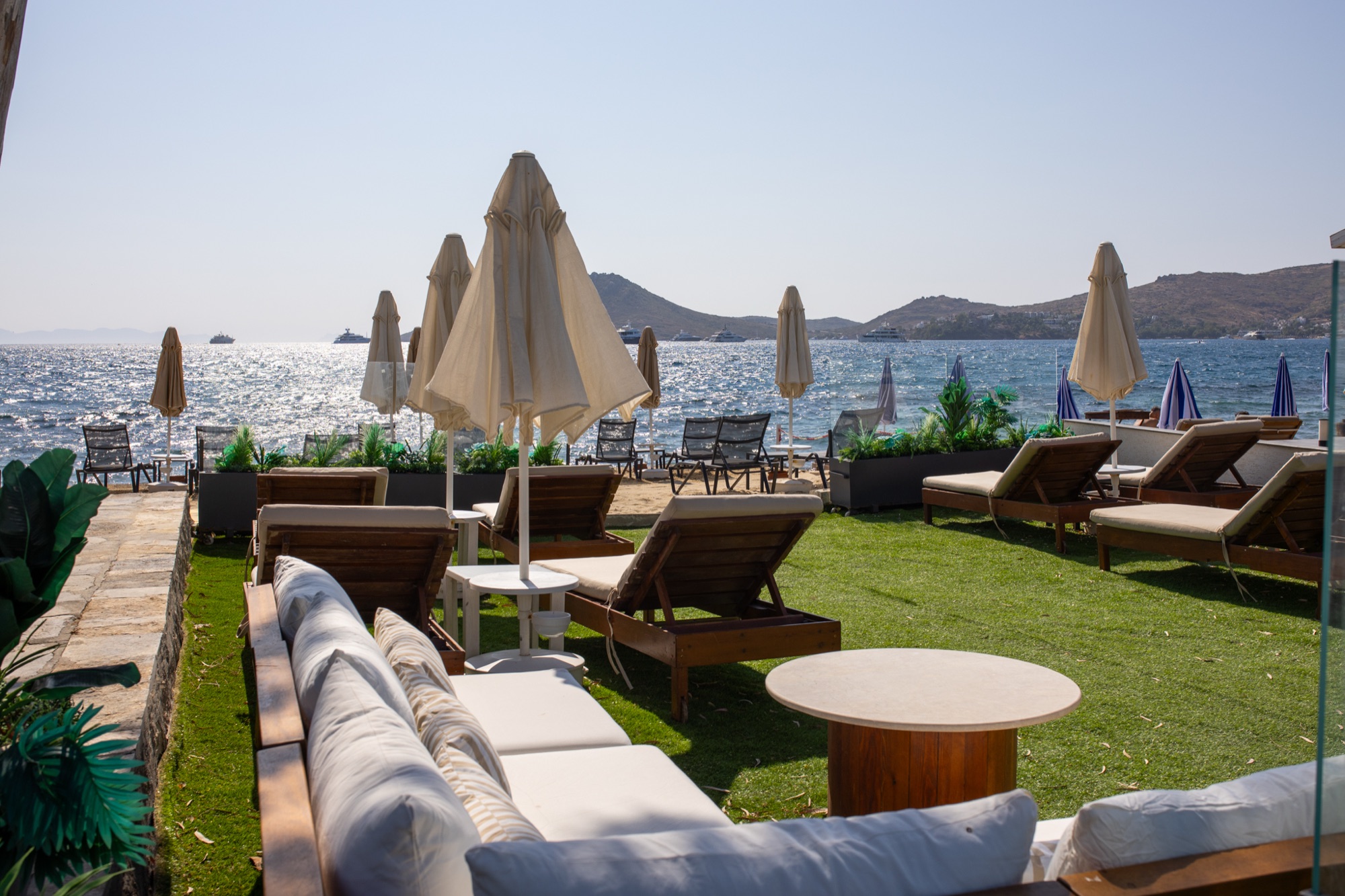 Point Residence Yalıkavak lounge bar alanı